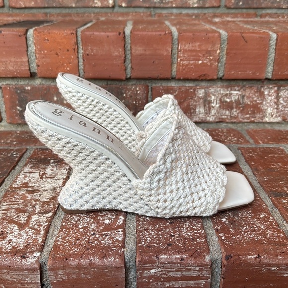 Gianni Bini Regina Crochet Square Toe Wedge Slides Women's Size 9.5 - Picture 1 of 8